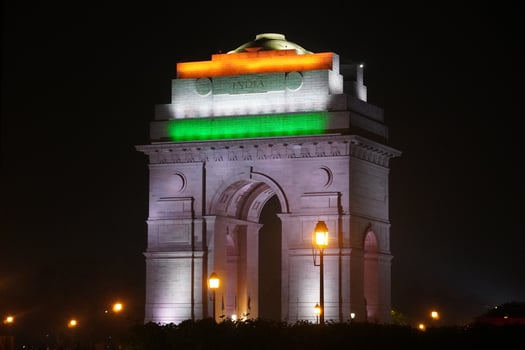 india gate image in night photo