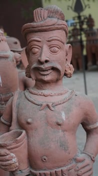 old historical statue of king photo