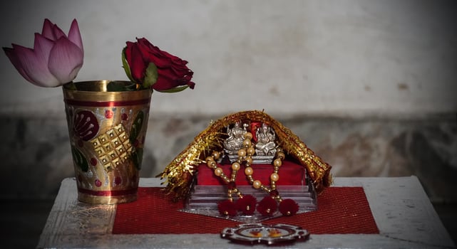laxmi ganesh silver statue for pooja photo