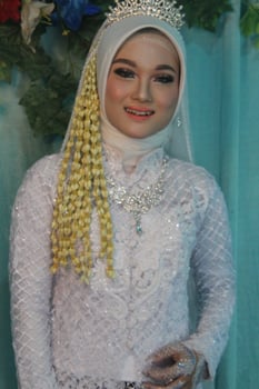 Beautiful Indonesian Muslim bride. photo