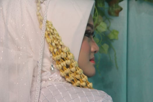 Beautiful Indonesian Muslim bride. photo