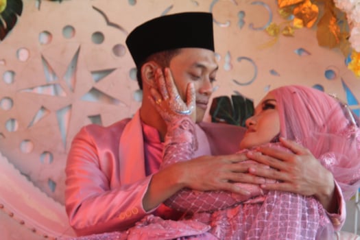 Romantic Indonesian Muslim Bride photo