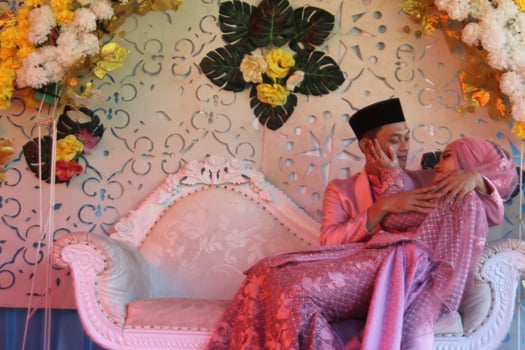 Romantic Indonesian Muslim Bride photo