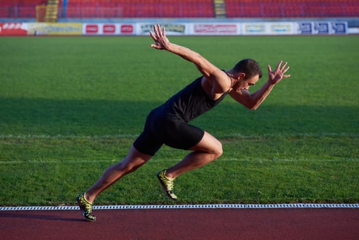 Athletic man start photo