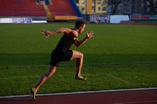 Athletic man start photo