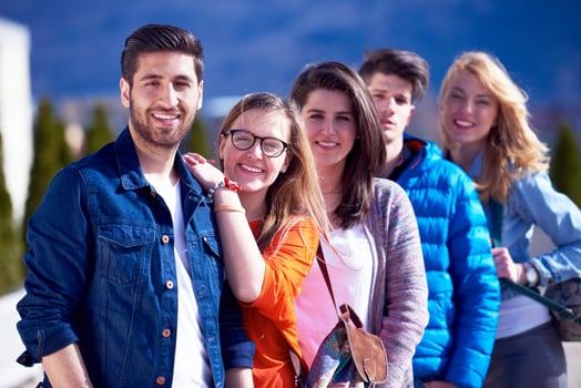 happy students group photo