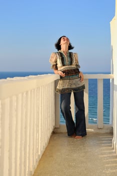 woman travel fashion photo