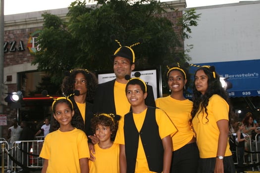 Mario Van Peebles  and  family Bee Movie  LA PremiereMann s Village Theater Westwood, CAOctober 28, 20072007 Kathy Hutchins   Hutchins Photo
