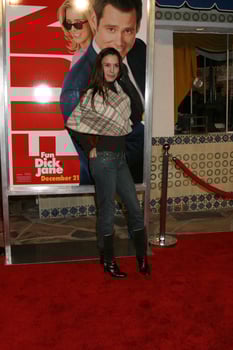 Christy Carlson Romano Fun with Dick  Jane PremiereManns Village TheaterWestwood CADecember 14 20052005 photo
