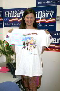 Heather Tom continues to work in her spare time for the Clinton Campaign Hillary Clinton Presidential Campaign LA Headquarters Century City CA April 24 2008 photo