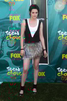Kristen Stewart arriving at the Teen Choice Awards 2009 at Gibson Ampitheater at Universal Studios Los Angeles CA on August 9 2009 photo