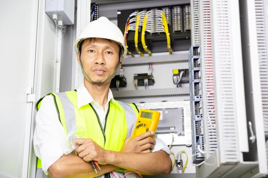electrical engineering man photo