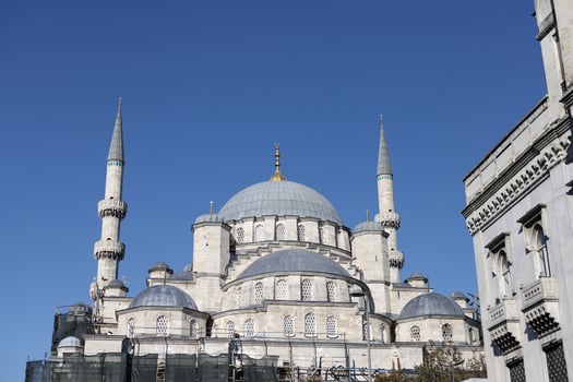 Eminonu Yeni Mosque in Istanbul, Turkey photo