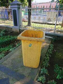 Trash can image photo