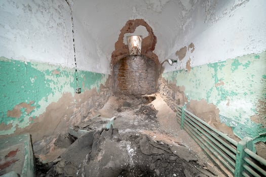 old philadelphia abandoned penitentiary photo