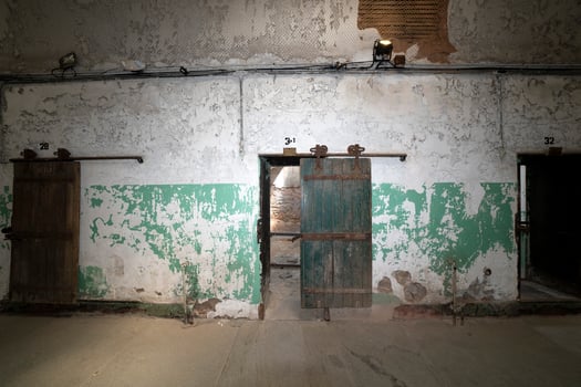 old philadelphia abandoned penitentiary photo