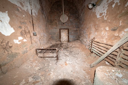 old philadelphia abandoned penitentiary photo