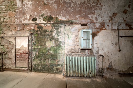 old philadelphia abandoned penitentiary photo