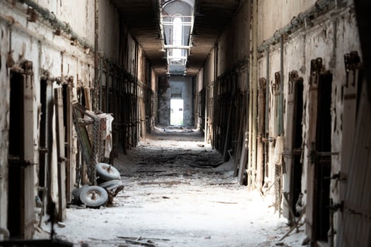 old philadelphia abandoned penitentiary photo