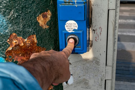 push to reset world button finger while pressing photo