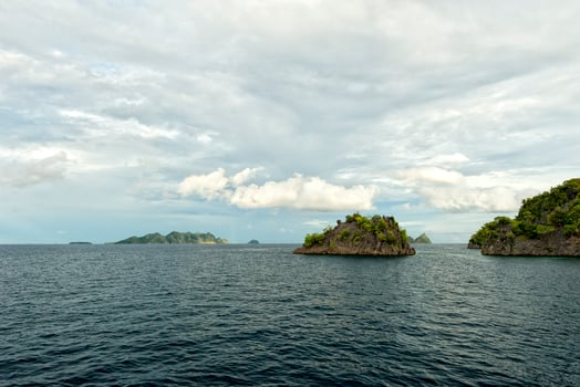 Raja Ampat Papua huge panorama landscape photo