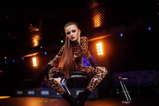 sexy girls in club photo