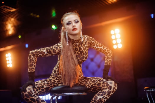 sexy girls in club photo