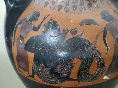 Attic etruscan greek black painted figure pottery cup photo