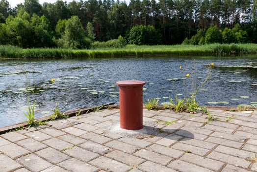 metal attachment for mooring boats and ships photo