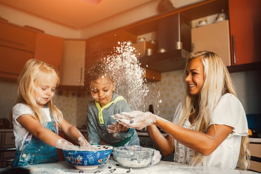 Mather with kids photo
