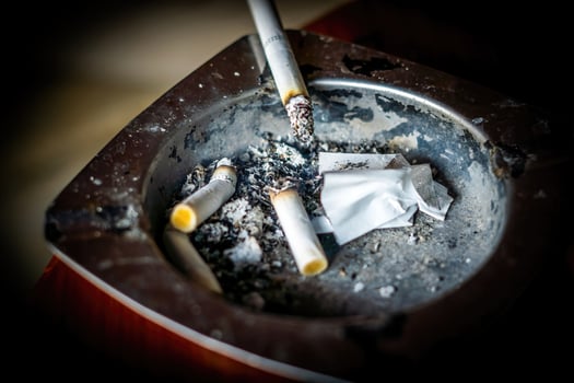 smoking ashtray close up photography premium photo