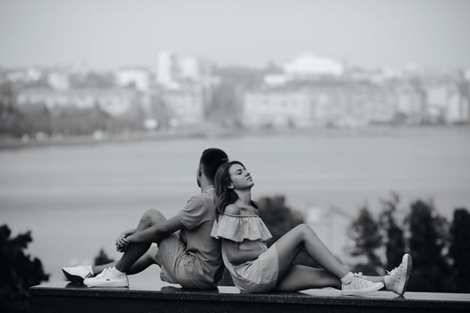 Outdoor couple portrait photo