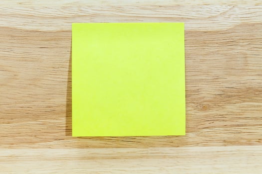 Note on wood photo