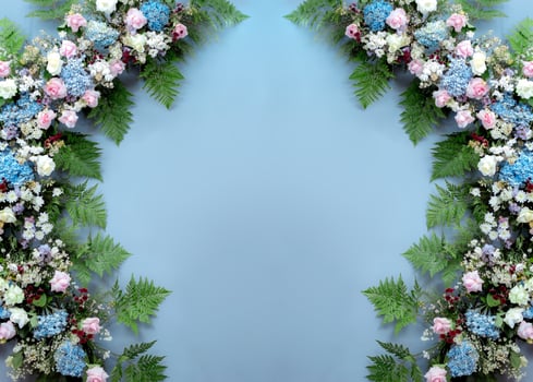 Flower arrangements. Flower and leaf pattern. List layout, copy space. Wedding decoration. Wedding background with flowers. Decor. Wallpapers. Texture. photo