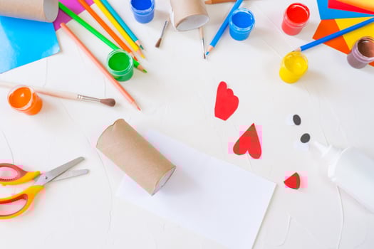 step1. The concept of decorating a kindergarten with easter - a chicken, a rooster from a roll of toilet paper. A simple creative idea with your own hands. photo