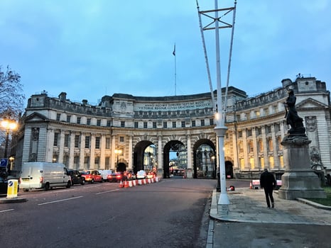 A view of Admiralty Arch in London photo