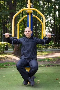the guy is doing sports photo