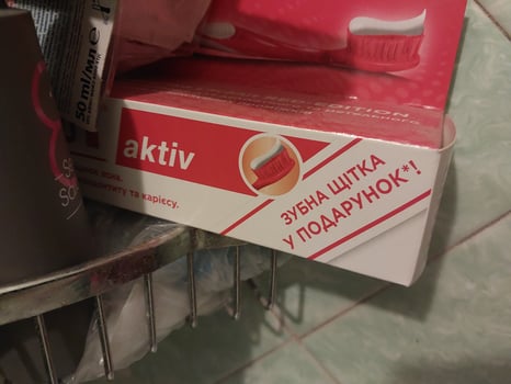 KIEV, UKRAINE - DECEMBER 10, 2022 Shampoo and other hygiene products in the apartment photo