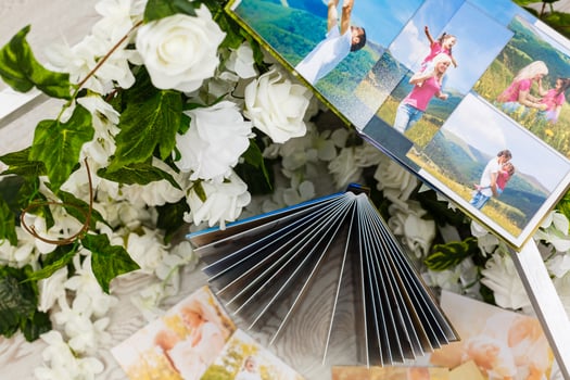 one ready photo album