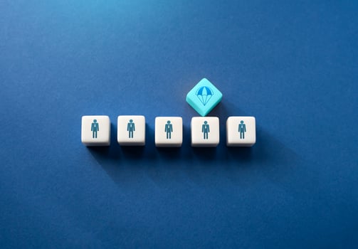 The best conditions for compensation after dismissal. Golden parachute. Insurance in case of dismissal, privileges in receiving payments or an offer for a new workplace, vacation pay and benefits photo