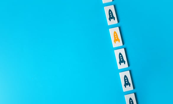 Designate a promising startup. Investment guide. Development of new projects. Leadership skills, foresight and forecasting. Improve, speed up. Innovation. Looking for financing and funding. photo