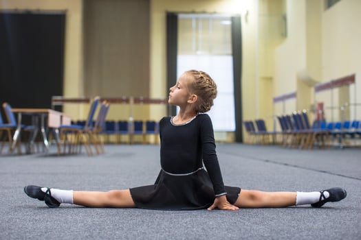 Little girl dancing ballet photo