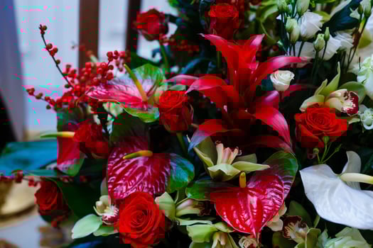 Red roses and lily. photo