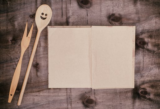 open blank notepad photo
