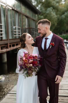 the first meeting of the bride and groom photo