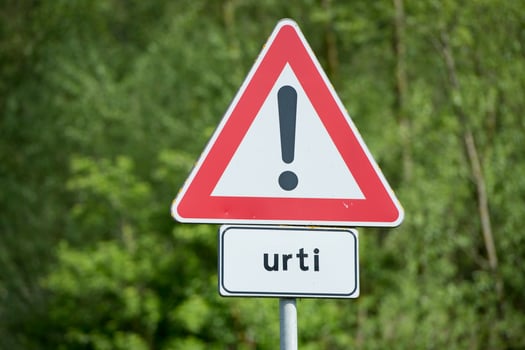 Road Sign close-up photo
