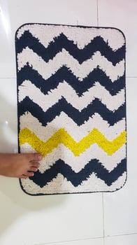 A mat with an attractive minimalist motif, photo