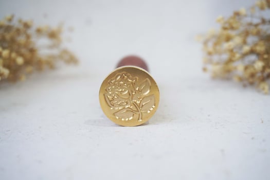 pretty wax coins for a vintage look for wedding or invitation decoration photo