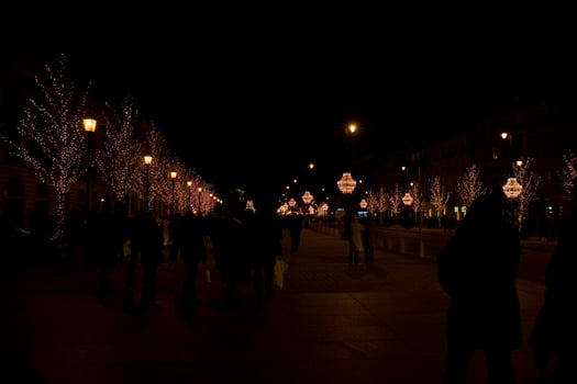 warsaw by night photo