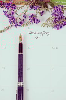 Reminder Wedding day in calendar planning and fountain photo